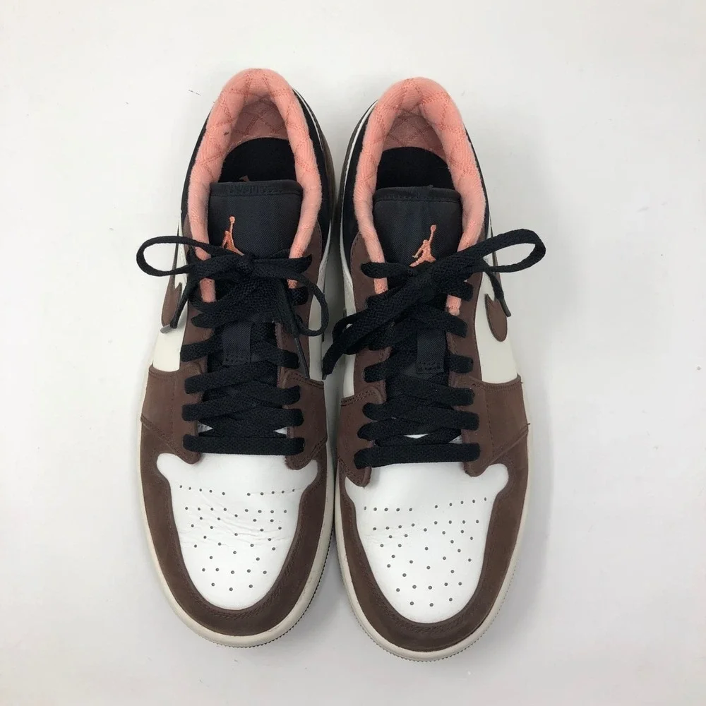 Nike Air Jordan 1 Low Mocha Brown Sneakers Mens‎ 9.5 Streetwear Comfort Lace Up